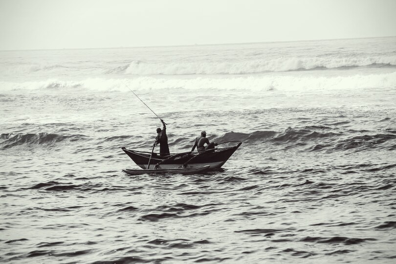 Fischerboot am Mirissa Beach