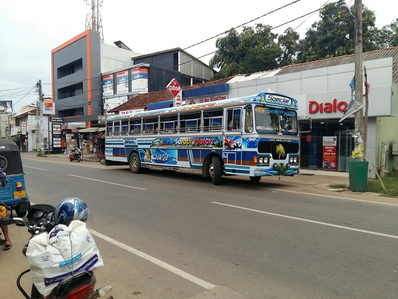 typischer Bus in Sri Lanka