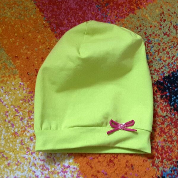 Baby Beanie grün-gelb mit Schleife – Bild 5