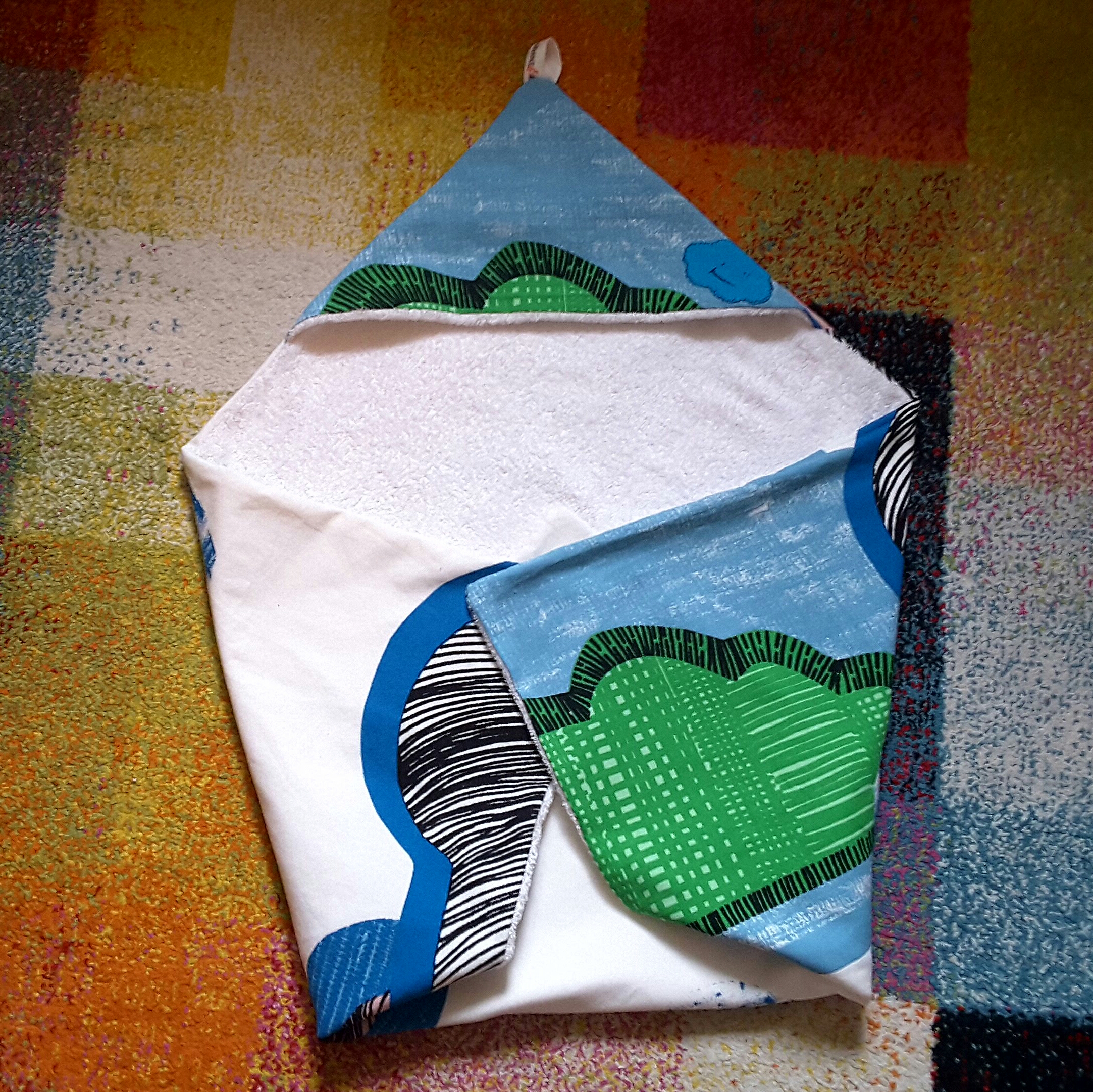 Tadaaa… Kapuzenhandtuch „Wolke“